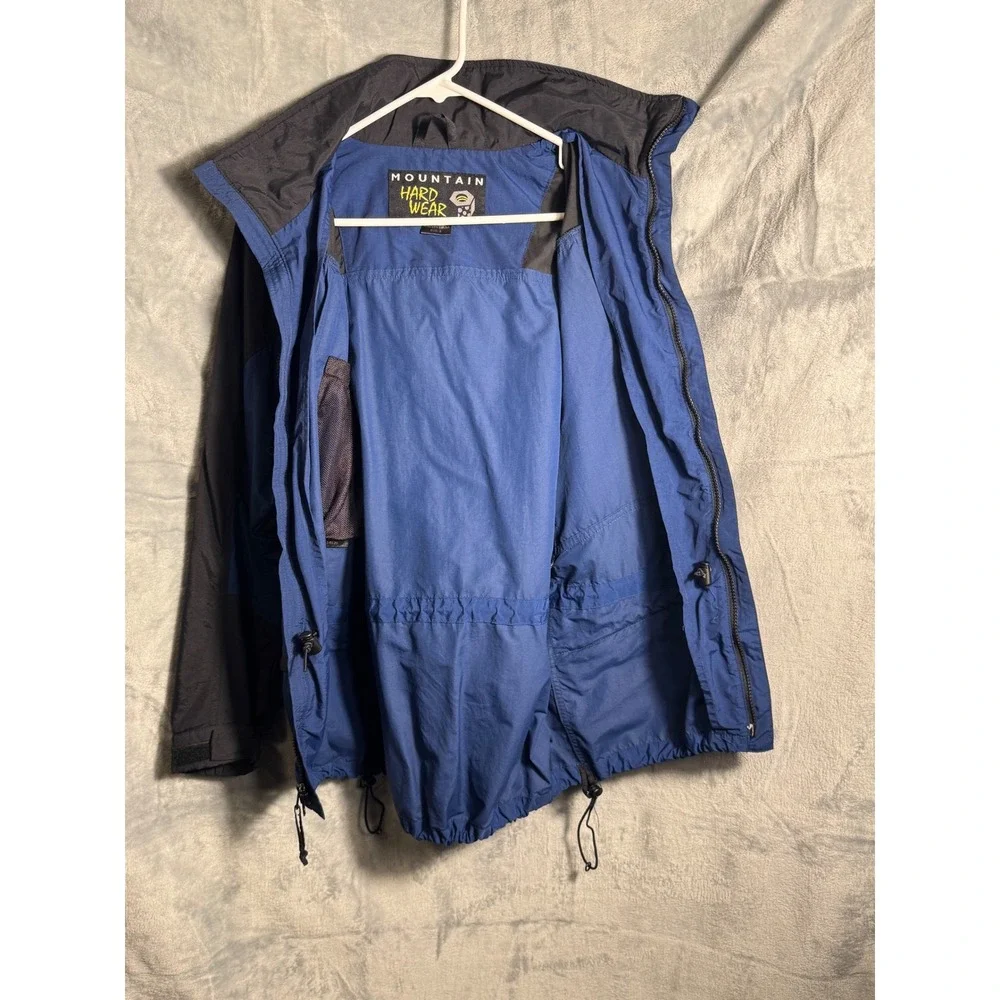 Mountain Hardwear conquer any